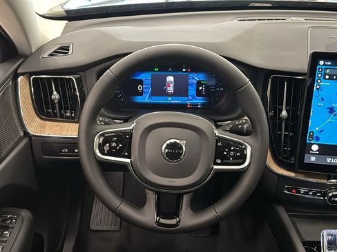 New 2026 Volvo XC60 T8 Plus w/ Protection Package Premier AWD/4WD image 12