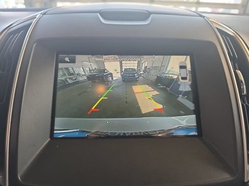 Used 2015 Ford Edge SEL w/ Equipment Group 201A FWD image 21