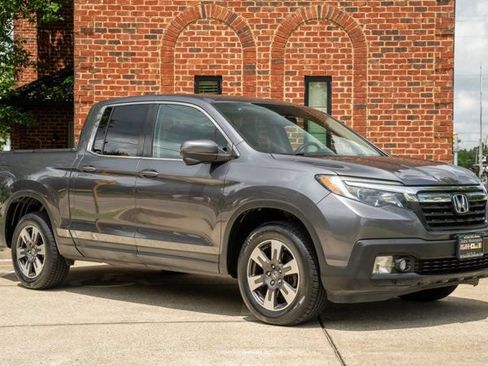 Used 2017 Honda Ridgeline RTL-T image 3