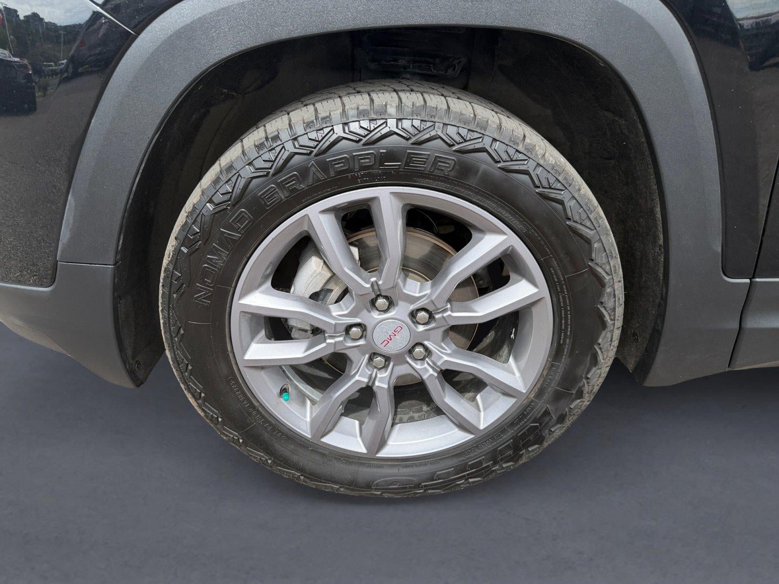 Used 2024 GMC Terrain SLT w/ Tech Package AWD/4WD image 14