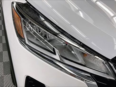 New 2025 Nissan Kicks Play S image 15