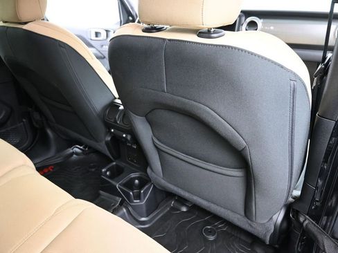 Used 2021 Jeep Wrangler Unlimited Sahara AWD/4WD image 23