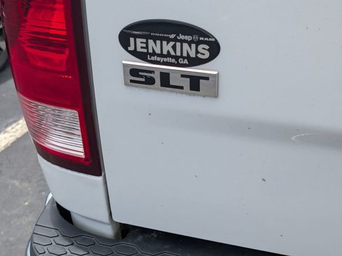 Used 2019 RAM 1500 Classic SLT RWD image 8