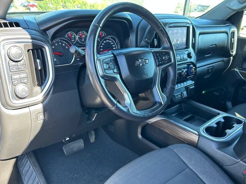 Used 2020 Chevrolet Silverado 1500 RST AWD/4WD image 7