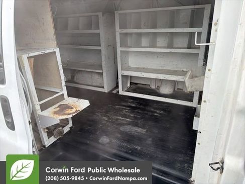 Used 2003 Chevrolet Express 3500 image 27