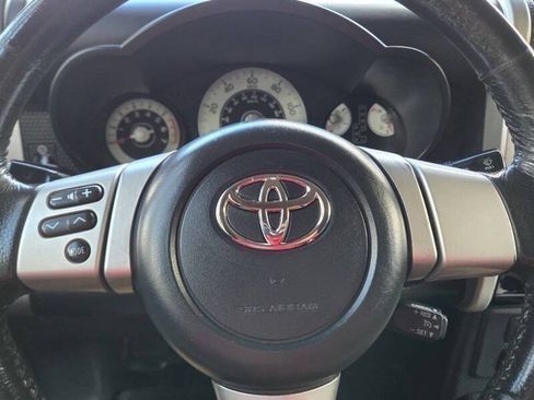 Used 2008 Toyota FJ Cruiser 4WD image 19