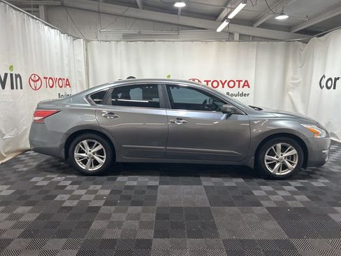 Used 2015 Nissan Altima 2.5 SV image 10