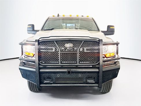 Used 2024 RAM 2500 Tradesman w/ Chrome Appearance Group image 21
