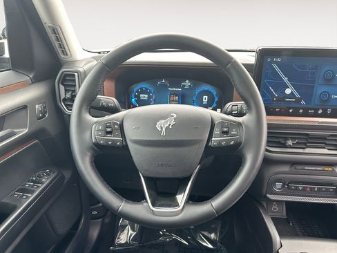 Used 2025 Ford Bronco Sport Outer Banks w/ Outer Banks Tech Package+ AWD/4WD image 13
