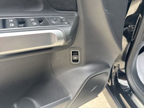 Used 2021 Mercedes-Benz GLB 250 4MATIC w/ AMG Line image 46