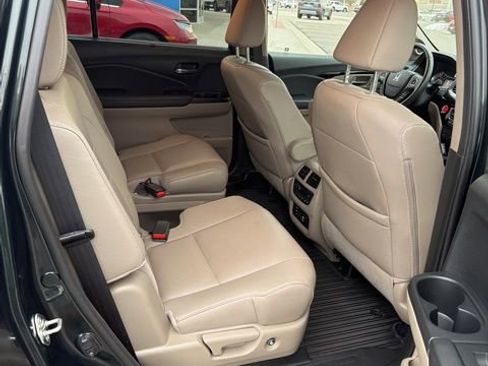 Used 2017 Honda Pilot Elite image 17
