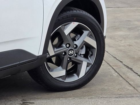 New 2025 Hyundai Venue SEL image 8