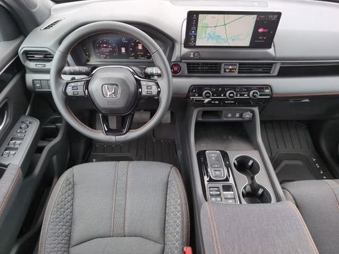New 2026 Honda Pilot Sport image 23