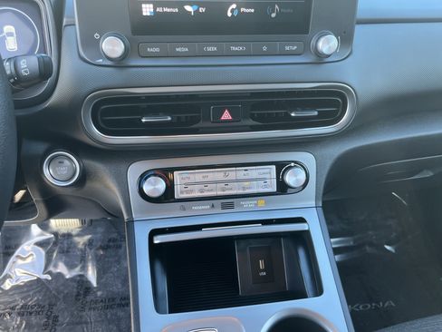 Certified 2023 Hyundai Kona SE w/ Cargo Package image 22