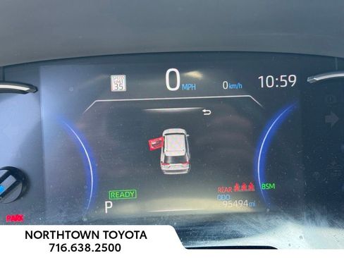Used 2024 Toyota RAV4 LE AWD/4WD image 8