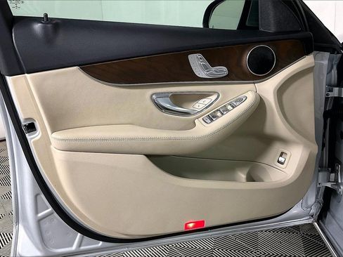 Used 2019 Mercedes-Benz C 300 Sedan image 22