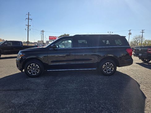 Used 2022 Ford Expedition Max XLT image 4