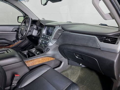 Used 2016 Chevrolet Suburban LTZ AWD/4WD image 41