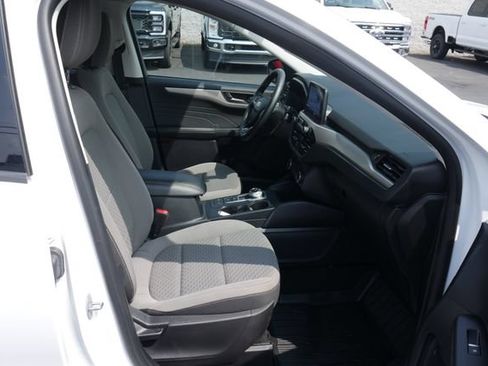 Used 2022 Ford Escape SE w/ Cold Weather Package AWD/4WD image 25