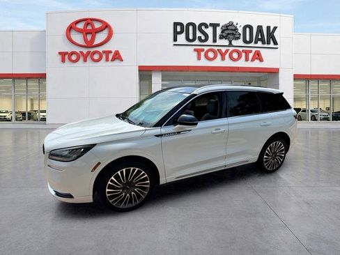 Used 2020 Lincoln Corsair Reserve w/ Appearance Package image 3