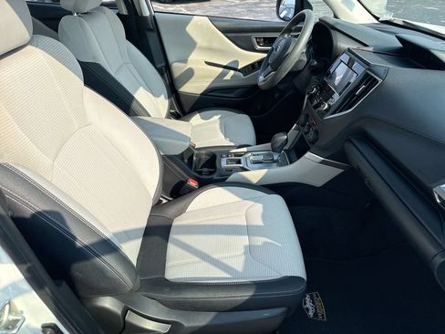 Used 2022 Subaru Forester AWD/4WD image 27