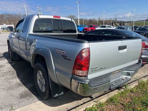 Used 2006 Toyota Tacoma 4x4 Access Cab V6 image 2