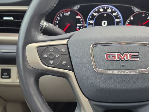Used 2020 GMC Acadia Denali image 24
