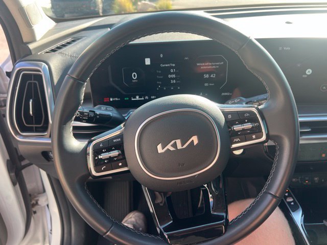 Used 2025 Kia Sorento SX FWD image 7