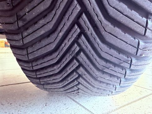 Used 2023 Lexus RZ 450e Premium w/ Technology Package image 21