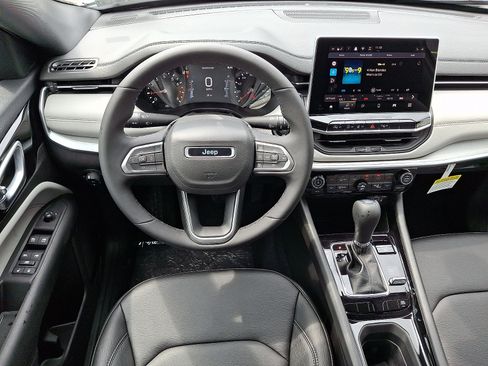 New 2026 Jeep Compass Limited AWD/4WD image 7