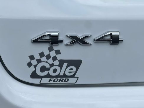 Used 2023 Jeep Compass Limited AWD/4WD image 9