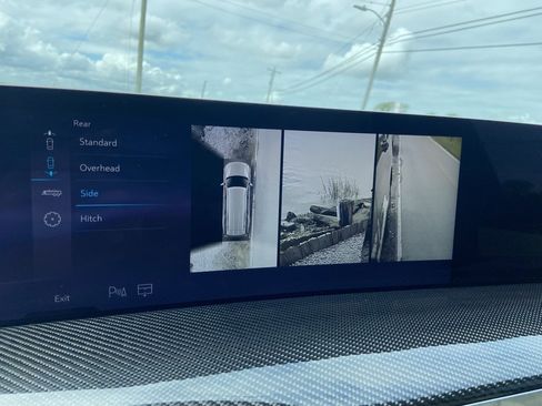 New 2025 Cadillac Escalade ESV Sport Platinum image 50