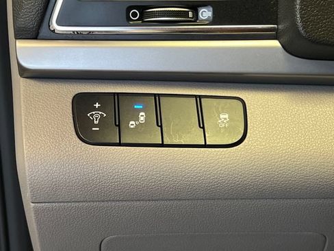 Used 2017 Hyundai Elantra SE w/ SE A/T Tech Package 03 FWD image 23