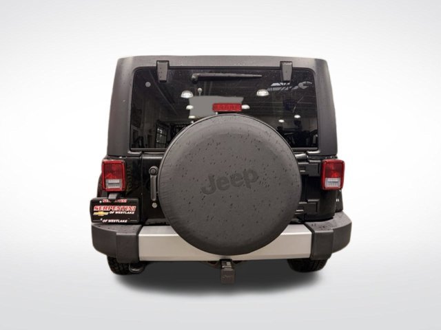 Used 2015 Jeep Wrangler Unlimited Sahara w/ Connectivity Group AWD/4WD image 20