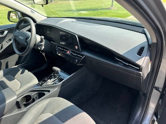 Certified 2023 Kia Niro LX FWD image 27