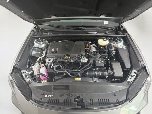 Used 2026 Toyota Camry SE FWD image 32