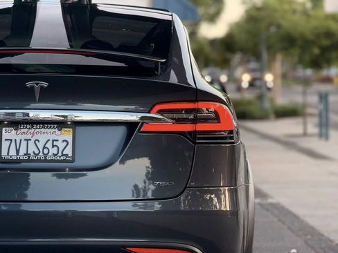 Used 2016 Tesla Model X 75D AWD/4WD image 10