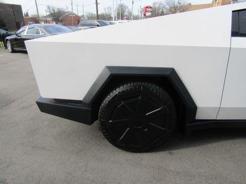 Used 2024 Tesla Cybertruck Cyberbeast image 11