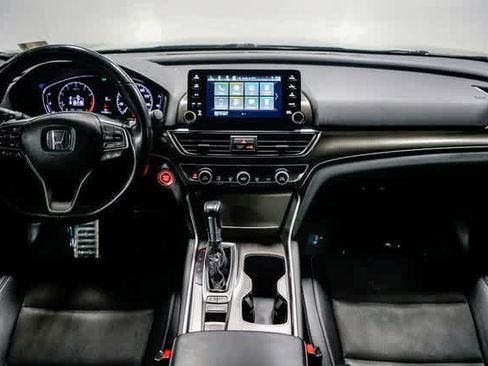 Used 2021 Honda Accord Sport image 11