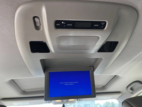 Used 2012 Nissan Quest SL FWD image 14