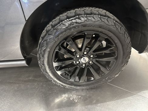 Used 2019 Ford Expedition Max Limited image 11