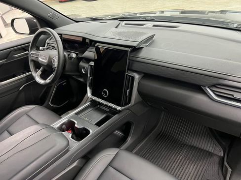 Used 2024 GMC Acadia Elevation w/ Trailering Package AWD/4WD image 28