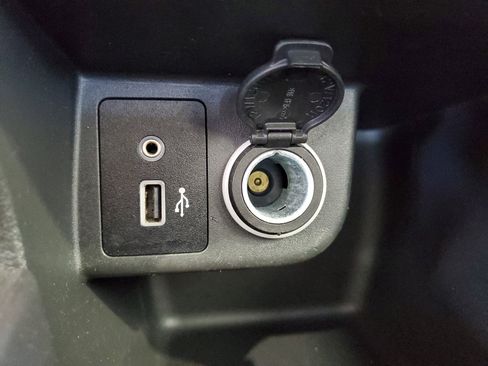 Used 2023 Nissan Kicks S FWD image 29