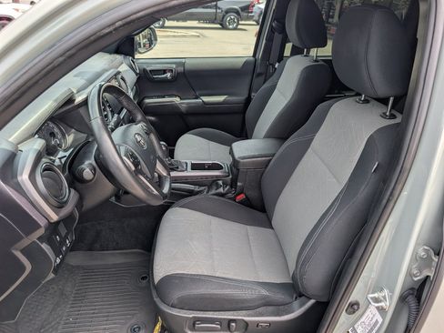 Used 2023 Toyota Tacoma TRD Sport AWD/4WD image 2