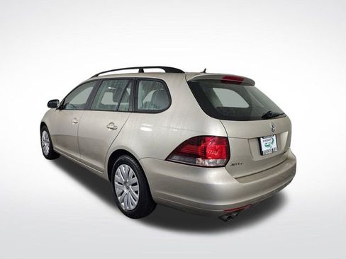 Used 2014 Volkswagen Jetta S image 5