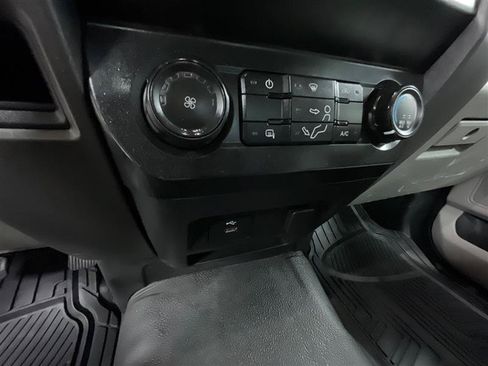 Used 2021 Ford F250 XL w/ Power Equipment Group RWD image 16