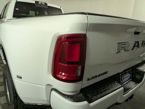 New 2026 RAM 3500 Laramie AWD/4WD image 12