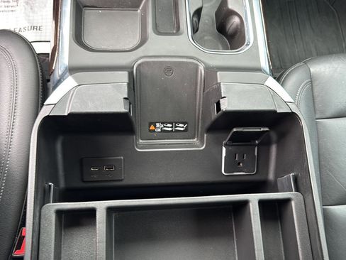 Used 2022 GMC Sierra 1500 Elevation w/ Elevation Premium Package image 15