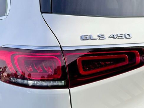 Certified 2022 Mercedes-Benz GLS 450 4MATIC image 10