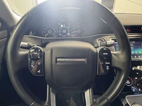 Used 2020 Land Rover Range Rover Evoque S image 19